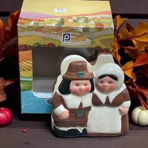 Publix Pilgrim Pair Thanksgiving Napkin Holder Collectable Holiday Decor 5" H